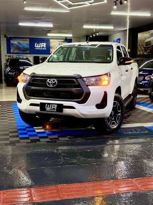 TOYOTA-HILUX-2022