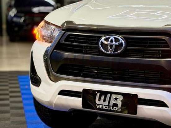 TOYOTA-HILUX-2.8 D-4D TURBO DIESEL CD POWER PACK 4X4 MANUAL TOYOTA-HILUX-2022