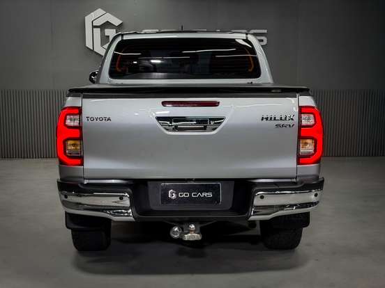 TOYOTA-HILUX-2.8 D-4D TURBO DIESEL CD SRV 4X4 AUTOMÁTICO TOYOTA-HILUX-2024