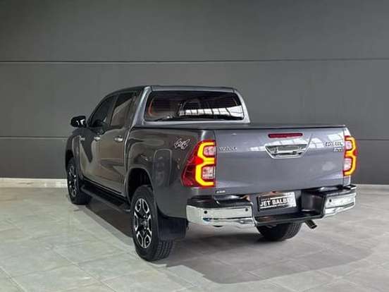TOYOTA-HILUX-2.8 D-4D TURBO DIESEL CD SRV 4X4 AUTOMÁTICO TOYOTA-HILUX-2024