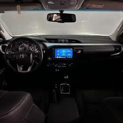 TOYOTA-HILUX-2024