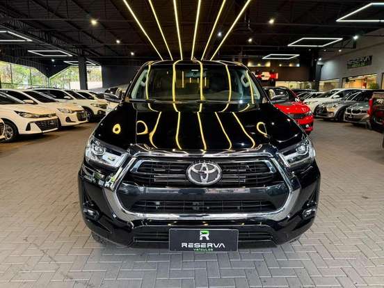 TOYOTA-HILUX-2.8 D-4D TURBO DIESEL CD SRV 4X4 AUTOMÁTICO TOYOTA-HILUX-2024