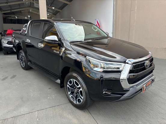TOYOTA-HILUX-2.8 D-4D TURBO DIESEL CD SRX 4X4 AUTOMÁTICO TOYOTA-HILUX-2021