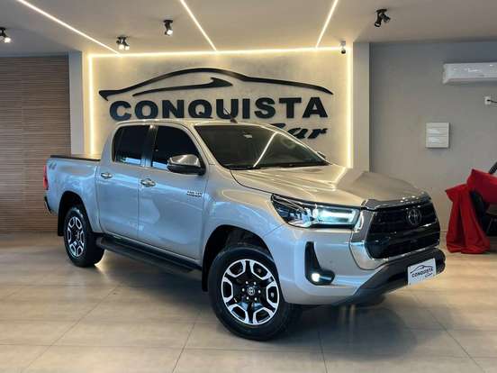 TOYOTA-HILUX-2.8 D-4D TURBO DIESEL CD SRX 4X4 AUTOMÁTICO TOYOTA-HILUX-2022