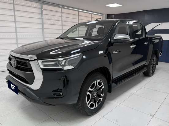 TOYOTA-HILUX-2.8 D-4D TURBO DIESEL CD SRX 4X4 AUTOMÁTICO TOYOTA-HILUX-2022