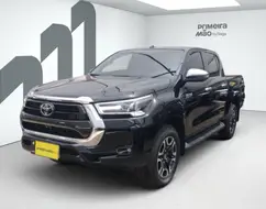 TOYOTA HILUX 2.8 D-4D TURBO DIESEL CD SRX 4X4 AUTOMÁTICO TOYOTA HILUX 2.8 D-4D TURBO DIESEL CD SRX 4X4 AUTOMÁTICO