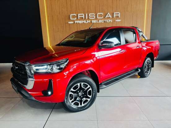 TOYOTA-HILUX-2.8 D-4D TURBO DIESEL CD SRX 4X4 AUTOMÁTICO TOYOTA-HILUX-2021
