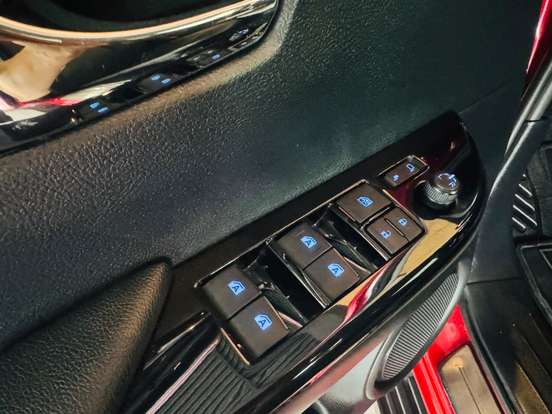 TOYOTA-HILUX-2021