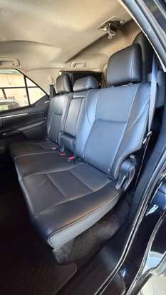 TOYOTA-HILUX-2021
