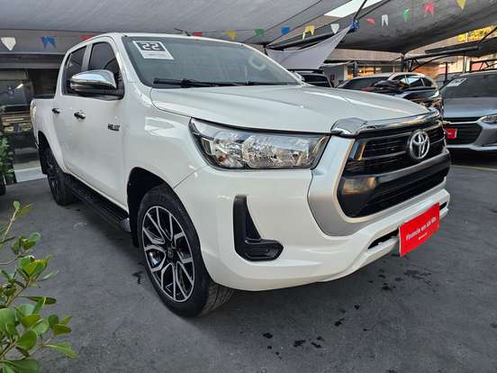 TOYOTA-HILUX-2021