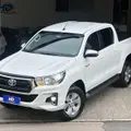 TOYOTA HILUX 2.8 SR 4X4 CD 16V DIESEL 4P AUTOMÁTICO TOYOTA HILUX 2.8 SR 4X4 CD 16V DIESEL 4P AUTOMÁTICO