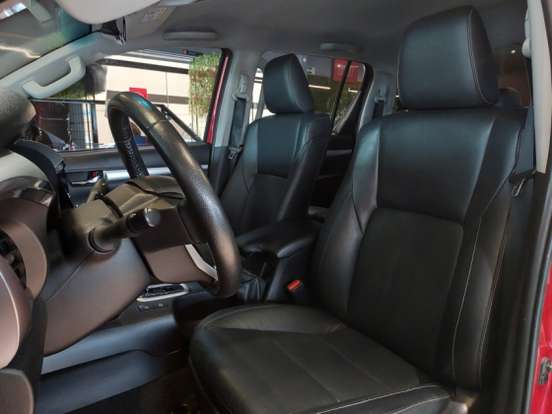 TOYOTA-HILUX-2019
