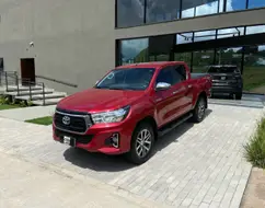 TOYOTA HILUX 2.8 SRV 4X4 CD 16V DIESEL 4P AUTOMÁTICO TOYOTA HILUX 2.8 SRV 4X4 CD 16V DIESEL 4P AUTOMÁTICO