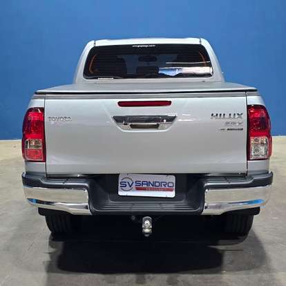 TOYOTA-HILUX-2019