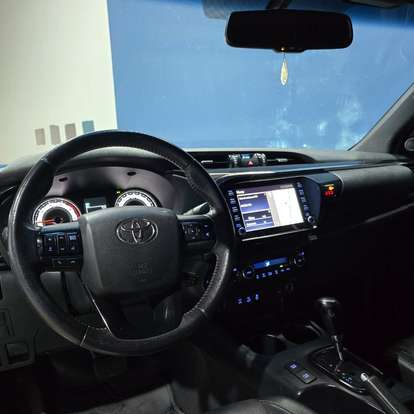 TOYOTA-HILUX-2019