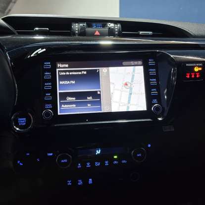 TOYOTA-HILUX-2019
