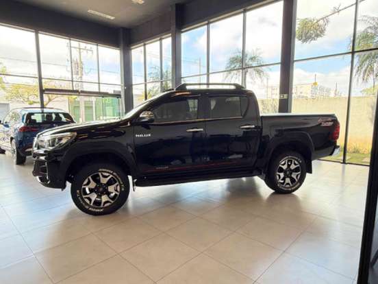 TOYOTA-HILUX-2018