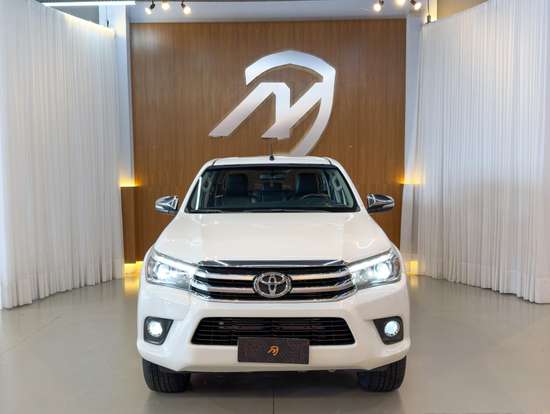 TOYOTA-HILUX-2.8 SRX 4X4 CD 16V DIESEL 4P AUTOMÁTICO TOYOTA-HILUX-2016