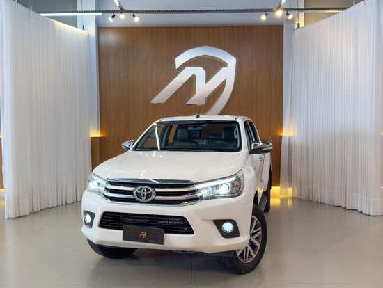 TOYOTA-HILUX-2016