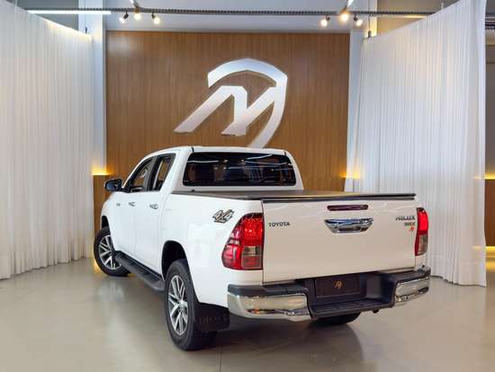 TOYOTA-HILUX-2.8 SRX 4X4 CD 16V DIESEL 4P AUTOMÁTICO TOYOTA-HILUX-2016