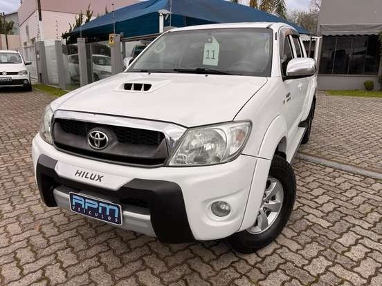 TOYOTA-HILUX-3.0 SRV 4X4 CD 16V TURBO INTERCOOLER DIESEL 4P AUTOMÁTICO TOYOTA-HILUX-2011
