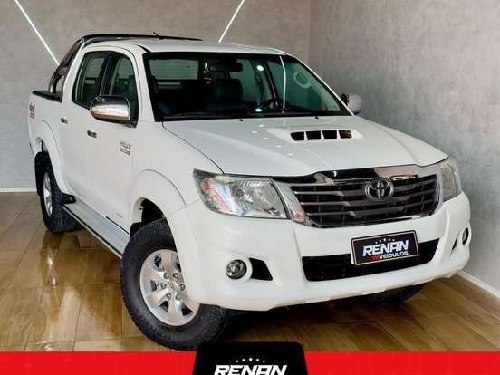 TOYOTA-HILUX-3.0 SRV 4X4 CD 16V TURBO INTERCOOLER DIESEL 4P AUTOMÁTICO TOYOTA-HILUX-2015