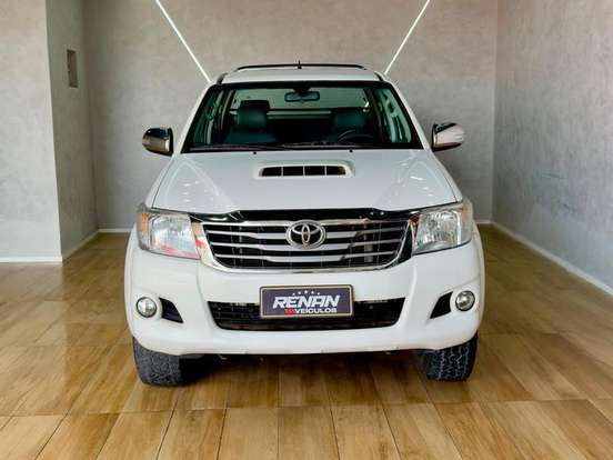TOYOTA-HILUX-3.0 SRV 4X4 CD 16V TURBO INTERCOOLER DIESEL 4P AUTOMÁTICO TOYOTA-HILUX-2015