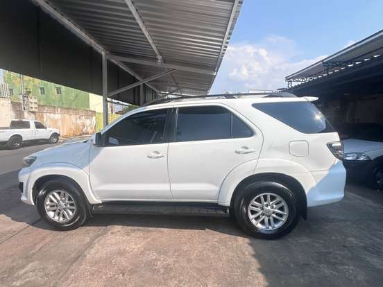 TOYOTA-HILUX-3.0 SRV 4X4 CD 7 LUGARES 16V TURBO INTERCOOLER DIESEL 4P AUTOMÁTICO TOYOTA-HILUX-2012