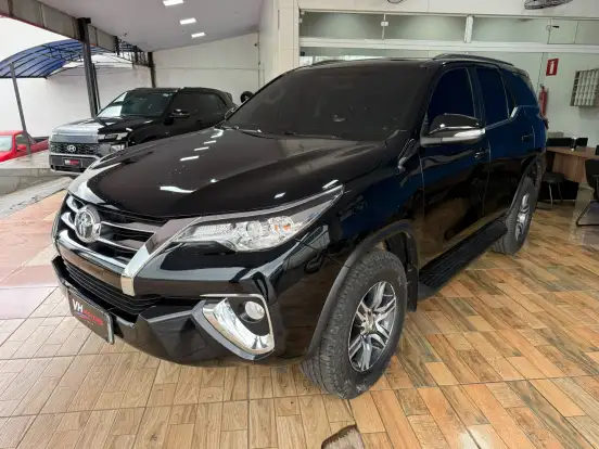 TOYOTA-HILUX SW4-2016