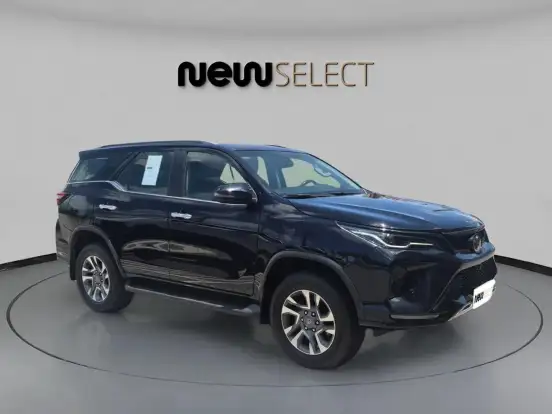 TOYOTA-HILUX SW4-2.8 D-4D TURBO DIESEL SRX PLATINUM 4X4 AUTOMÁTICO TOYOTA-HILUX SW4-2024