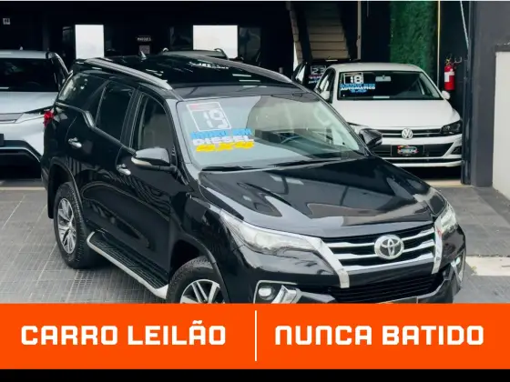 TOYOTA HILUX SW4 2.8 SRX 4X4 16V TURBO INTERCOOLER DIESEL 4P AUTOMÁTICO