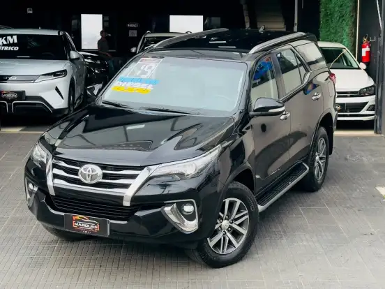 TOYOTA-HILUX SW4-2.8 SRX 4X4 16V TURBO INTERCOOLER DIESEL 4P AUTOMÁTICO TOYOTA-HILUX SW4-2018