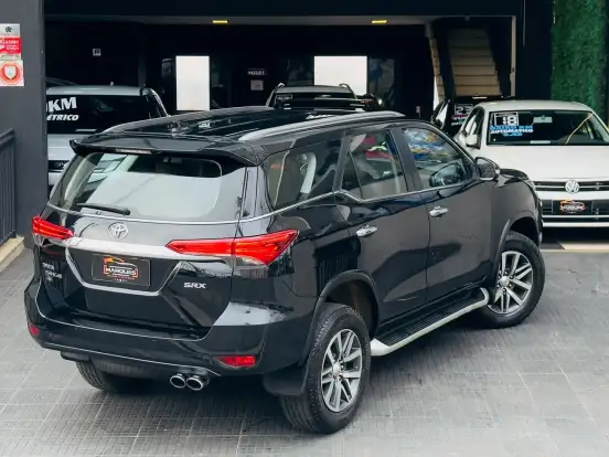 TOYOTA-HILUX SW4-2.8 SRX 4X4 16V TURBO INTERCOOLER DIESEL 4P AUTOMÁTICO TOYOTA-HILUX SW4-2018