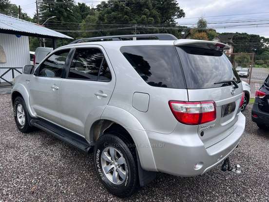 TOYOTA-HILUX SW4-2.7 SR 4X2 16V GASOLINA 4P AUTOMÁTICO TOYOTA-HILUX SW4-2009