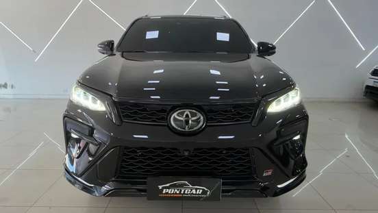TOYOTA-HILUX SW4-2022
