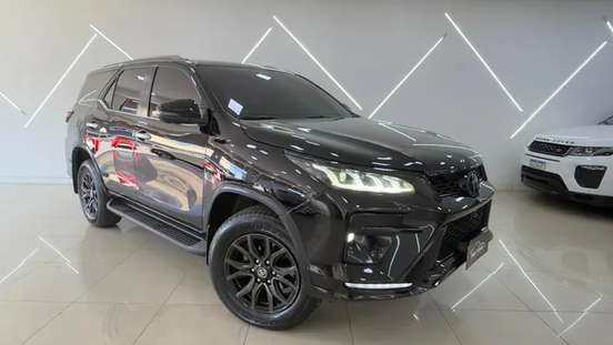 TOYOTA-HILUX SW4-2022