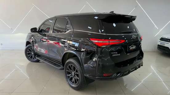 TOYOTA-HILUX SW4-2022