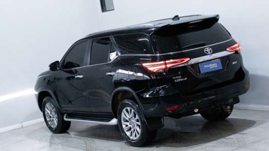 TOYOTA-HILUX SW4-2020