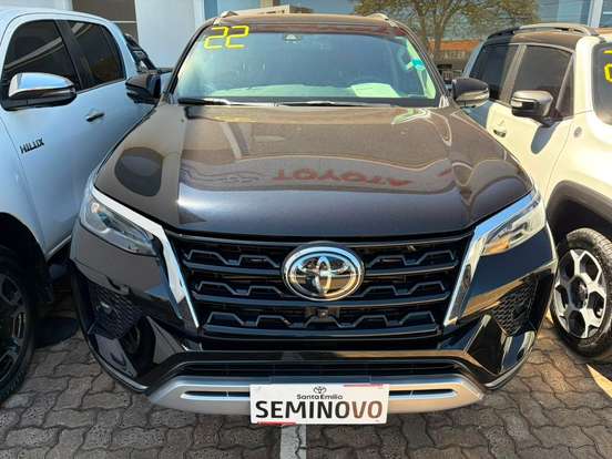 TOYOTA-HILUX SW4-2.8 D-4D TURBO DIESEL SRX 7L 4X4 AUTOMÁTICO TOYOTA-HILUX SW4-2021
