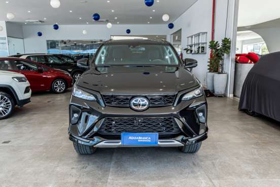 TOYOTA-HILUX SW4-2026