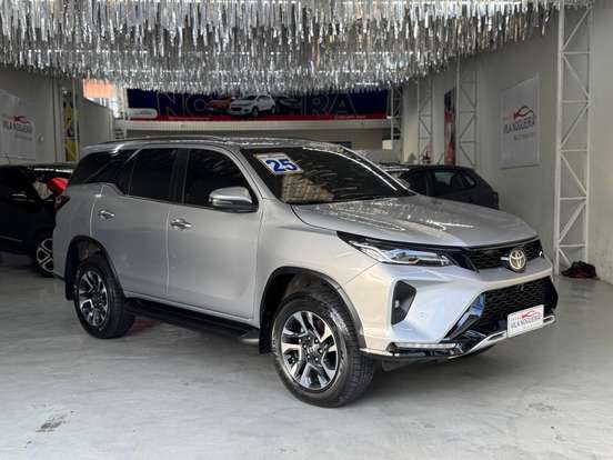 TOYOTA-HILUX SW4-2025