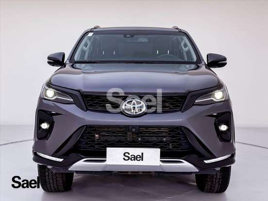 TOYOTA-HILUX SW4-2.8 D-4D TURBO DIESEL SRX PLATINUM 7L 4X4 AUTOMÁTICO TOYOTA-HILUX SW4-2024