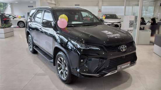 TOYOTA-HILUX SW4-2026