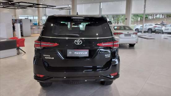TOYOTA-HILUX SW4-2026