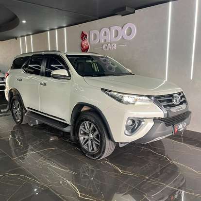 TOYOTA-HILUX SW4-2018