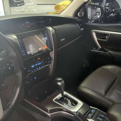 TOYOTA-HILUX SW4-2018