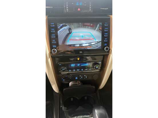 TOYOTA-HILUX SW4-2020