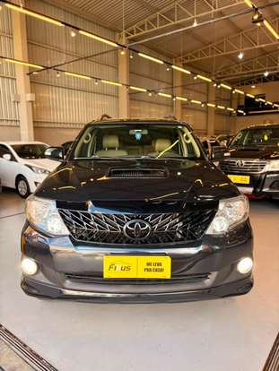 TOYOTA-HILUX SW4-2012