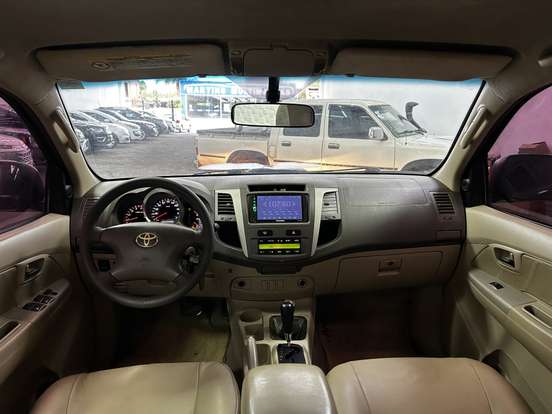 TOYOTA-HILUX SW4-2007