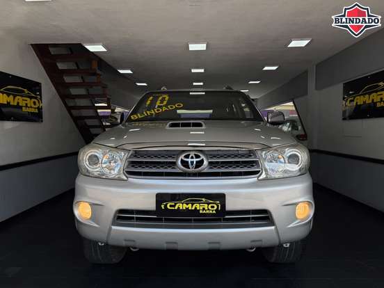 TOYOTA-HILUX SW4-2010